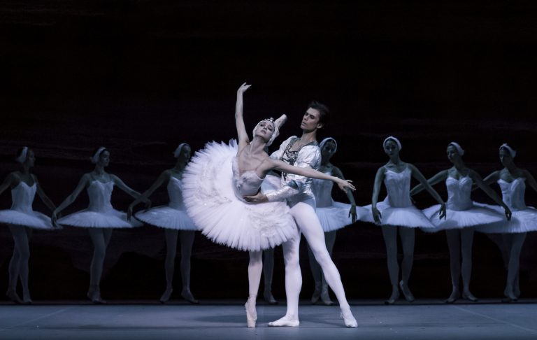 Swan Lake: A brief history of this famous ballet – The Ballet Spot